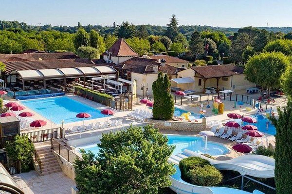 Camping avec Piscine en Dordogne : Un été Rafraîchissant en Perspectives